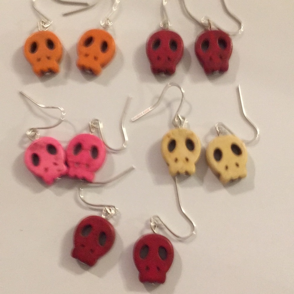 Set of 5 Skull Earrings (N) - Picture 4 of 4